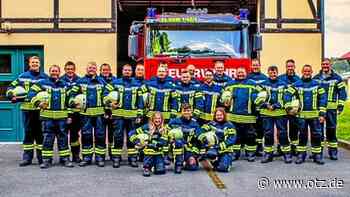 Neue Kleidung für Hummelshainer Feuerwehr