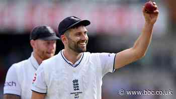 The Ashes 2023: Mark Wood takes 5-34 but third Test poised after Mitchell Marsh ton