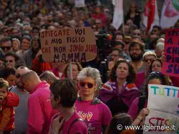 L'Europa sta col governo: "No a genitori omosessuali"