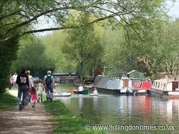 Keep walking! Your chance to join festival fortnight tours