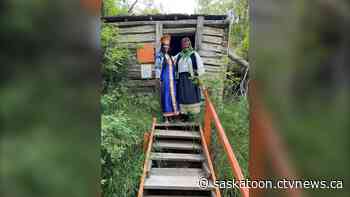 Sask. woman teaches her heritage through one-of-a-kind dugout house