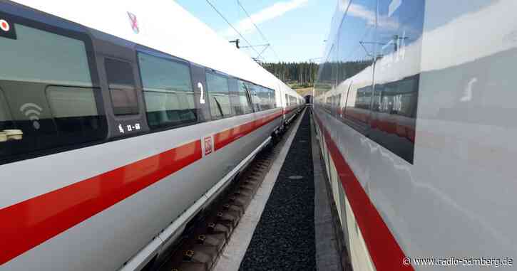 ICE bleibt auf der Strecke Erfurt-München liegen