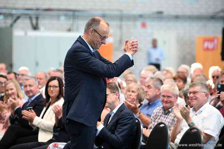 Merz in Büren: "Hören Sie auf, jede Kritik als 'rechts' zu diffamieren"