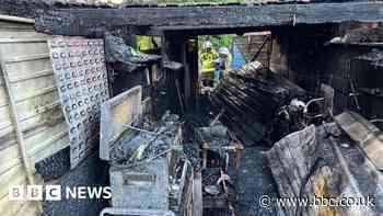 Havant garden fire: Two treated for smoke inhalation