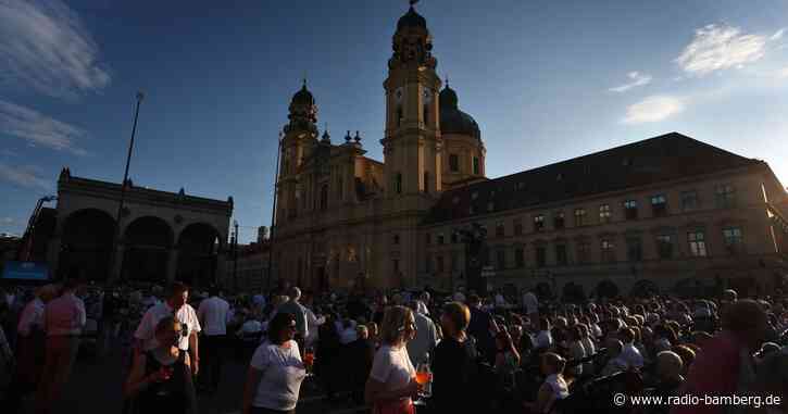 Klassik am Odeonsplatz: Lauer Verdiabend unter freiem Himmel