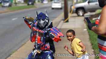 The 'Mysterious Cosplayer' spreads joy on the streets of Portsmouth