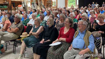 Großer Andrang bei Loriot-Tag in Nantesbuch: Blasmusik, Venus aus dem Sumpf und Hunde im Weltall
