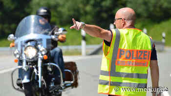 Polizei stoppt rasendes Biker-Duo - Sogar andere Motorradfahrer applaudieren