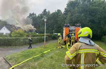 FW Hannover: Brand zerstört Gartenlaube