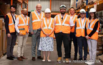Rail industry supplier Linbrooke Rail welcomes MP to its headquarters