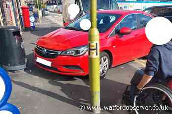 'Selfish' driver parks straight across York Way pavement