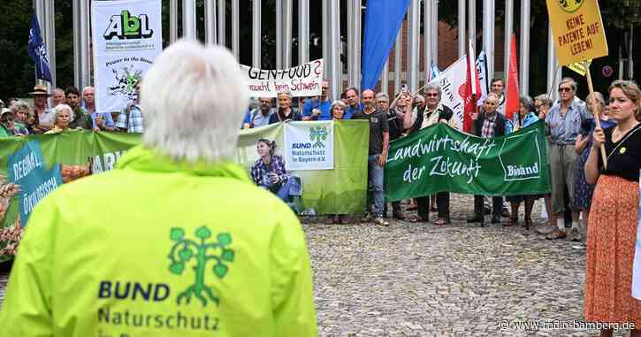 Anti-Gentechnik-Bündnis demonstriert gegen EU-Pläne