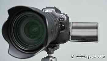 Forget Prime Day — the Canon EOS R6 is $300 off at Adorama