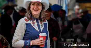 Danielle Smith criticizes ‘federal interference’ ahead of premiers’ meeting