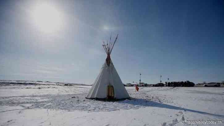 Blockade continues at Winnipeg landfill after deadline passes