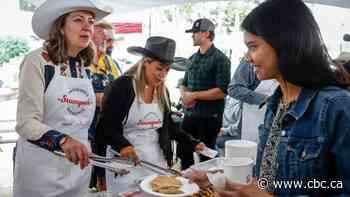 Alberta's Smith decries 'federal interference' ahead of premiers' meeting