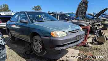 Junkyard Gem: 2000 Kia Sephia Sedan