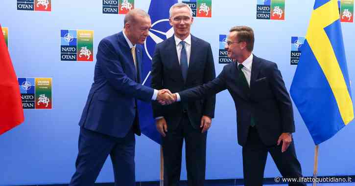 Nato, Erdogan dà il via libera all’adesione della Svezia. Stoltenberg: “Trovato l’accordo”