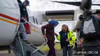 Eabametoong First Nation evacuating most vulnerable as it reaches 5 days without running water