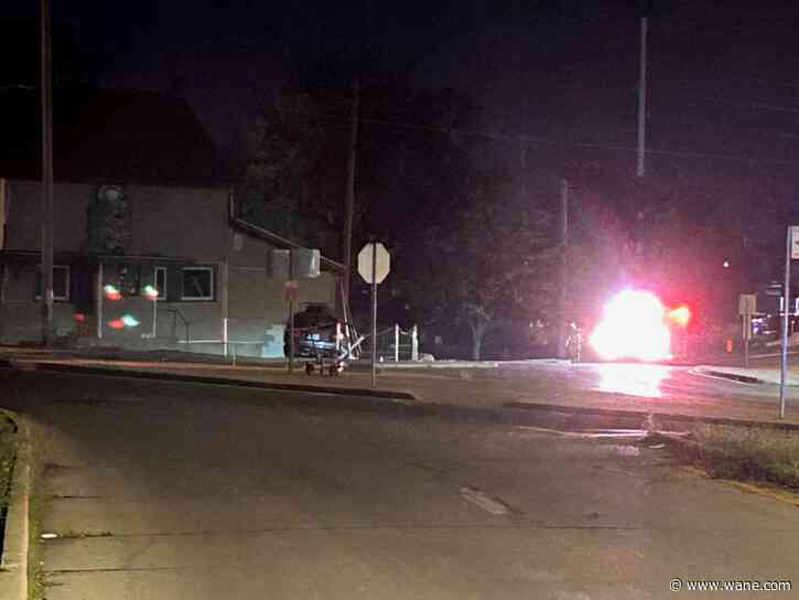 Car crashes into Fort Wayne bar causing gas leak