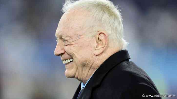 Clarence Thomas received a Super Bowl ring from Jerry Jones