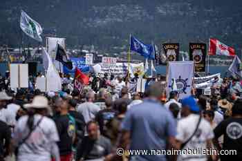 B.C. port strike spills over, U.S. workers refuse to touch Canada cargo
