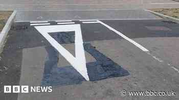 Cambridge upside down give-way road marking fixed