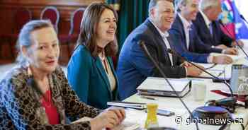 Danielle Smith says Ottawa could help health care with improved international recruiting