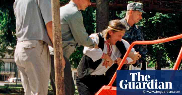 Anti-Lukashenko artist Ales Pushkin dies in Belarus prison aged 57