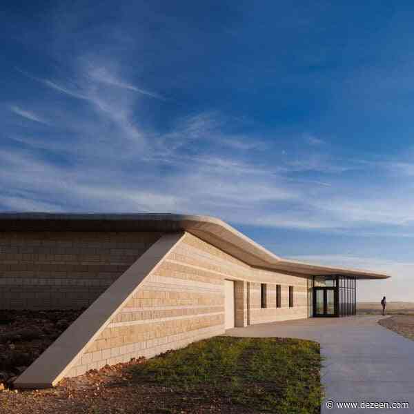 Hutton embeds off-grid research station into hills of rural Kansas