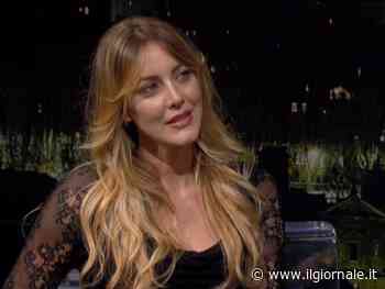 “Manda le foto o ti sparo”. Le minacce della showgirl alla fotografa