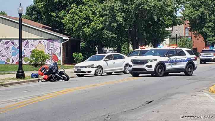 Motorcycle crashes on Broadway in downtown Fort Wayne