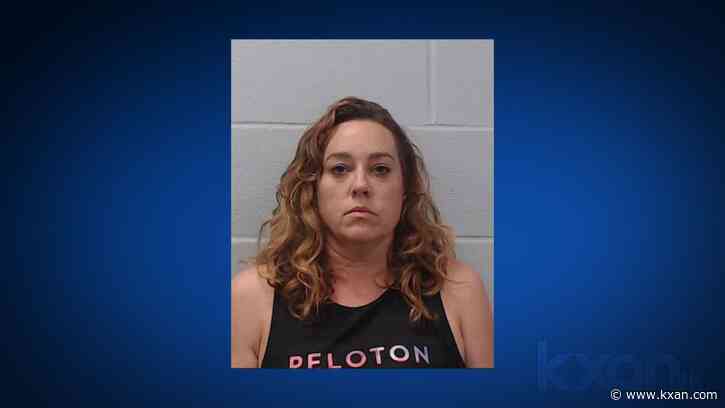 Dripping Springs woman charged with pretending to be a Texas lawyer