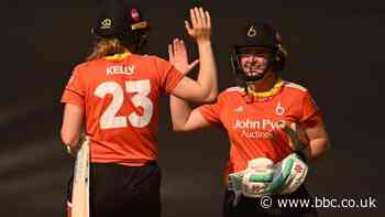 Rachael Heyhoe Flint Trophy: The Blaze win again to maintain unbeaten start