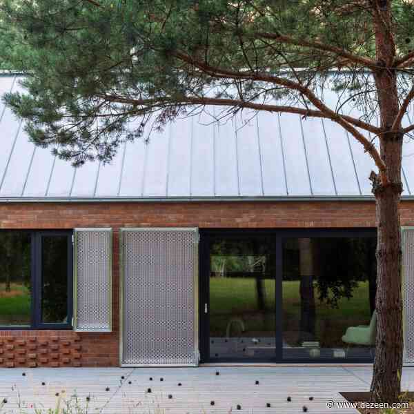 Studio Onu draws on vernacular architecture for home in Polish forest
