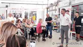 Casal Bertone, monta la protesta contro la chiusura dello sportello anagrafico del mercato San Romano