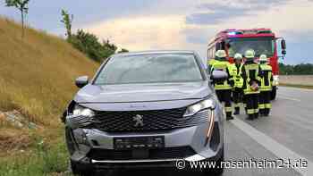 Unfall auf der A94 bei Heldenstein - wohl eine Person verletzt im Krankenhaus