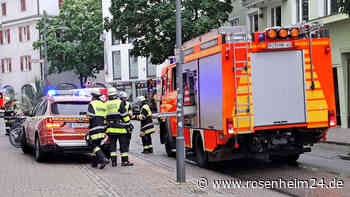 Feuerwehr rückt in die Gillitzerstraße in Rosenheim aus