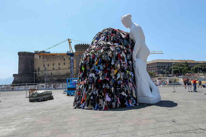 Seminal Sculpture by Michelangelo Pistoletto Destroyed in Fire in Naples