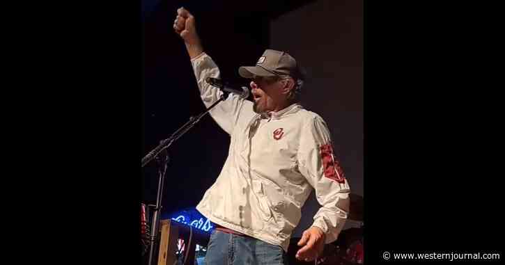 ICYMI: Toby Keith Returns to Stage for First Time Since Cancer Diagnosis with 1 Important Message