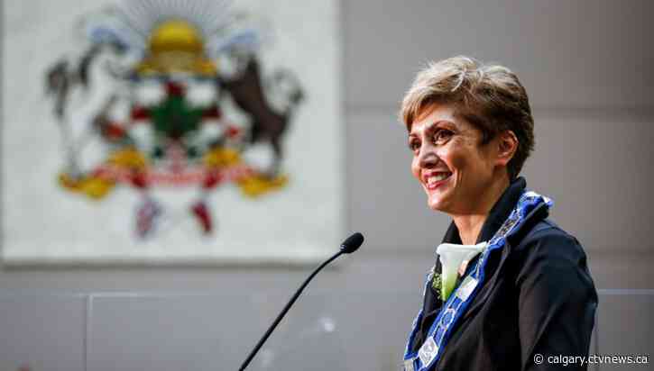 ‘Historically low levels’: Support for Calgary mayor and councillors remains minimal, poll says