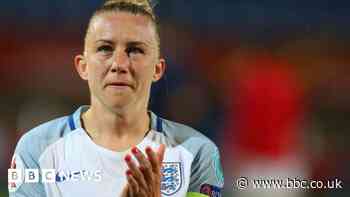 Retired Lioness Laura Bassett returns to Bedworth football club