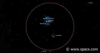 Jupiter shines near the moon with the Seven Sisters of the Pleiades on July 14. Here's how to see it.