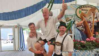 Sepp Huber verteidigt seinen Titel im Fingerhakeln in Miesbach