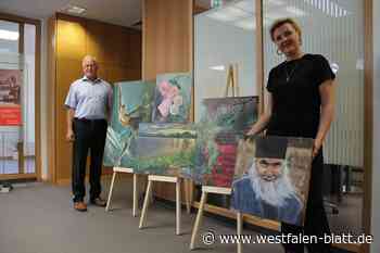 Vlotho: Ölgemälde zieren die Sparkasse