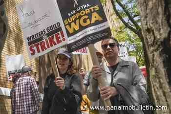 Hollywood actors poised to join writers on strike after talks collapse