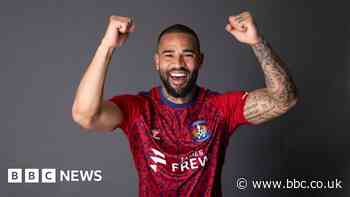 Kilmarnock kit pays tribute to inventor of penicillin