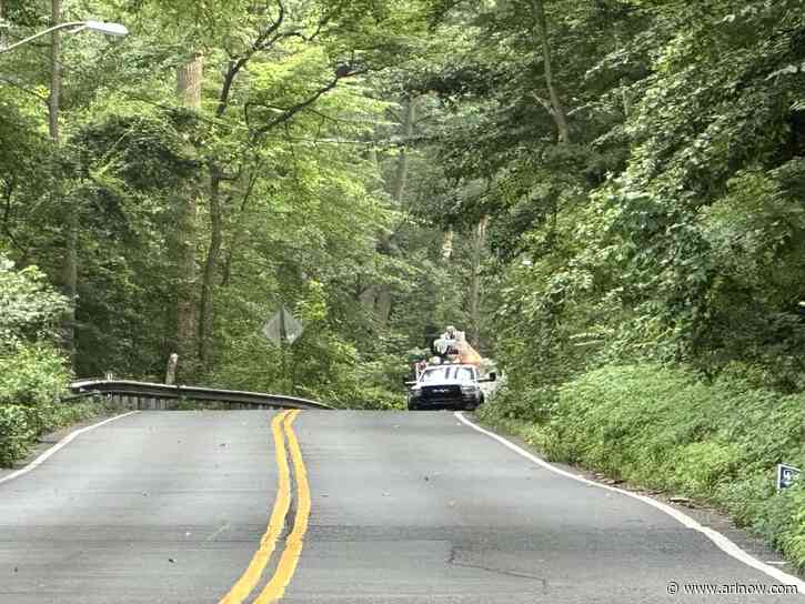 Three injured, one seriously, in crash on N. Glebe Road hill