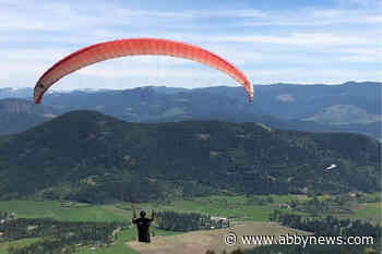 Man dies while learning to paraglide in North Okanagan
