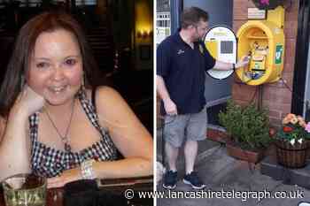 Defibrillator unveiled at The Arches Cafe in Feniscowles